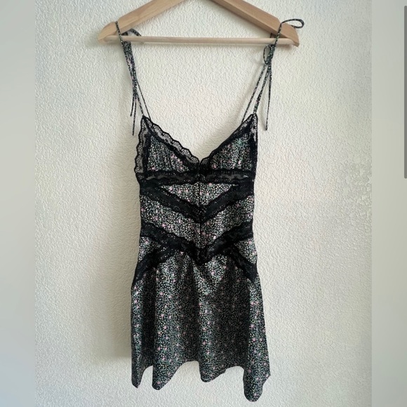 For Love And Lemons Farrah Slip Dress Dark Floral - Picture 8 of 8